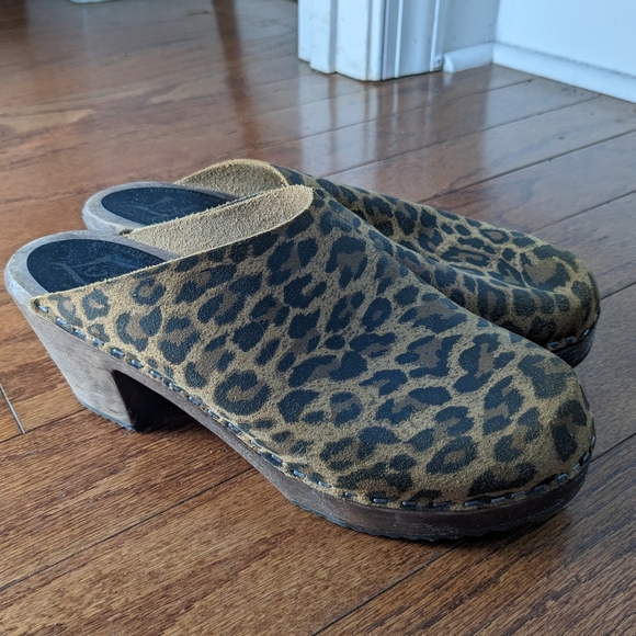 Lotta From Stockholm Shoes - Original Lotta’s Leather Leopard Clogs
